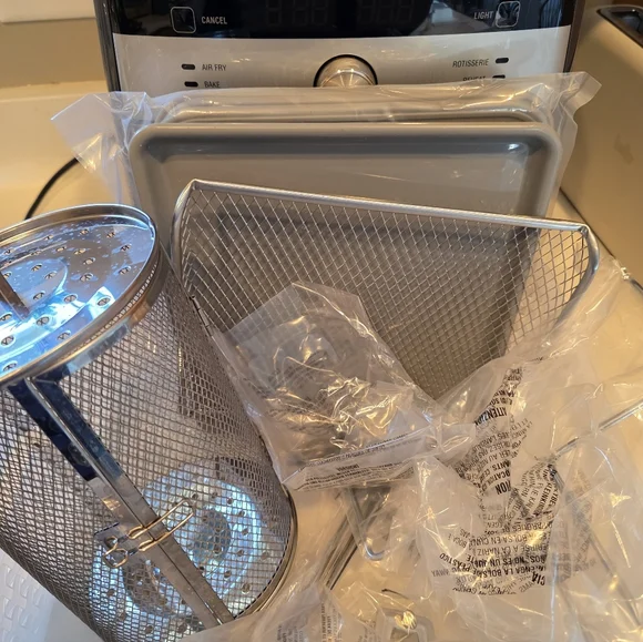 Pampered Chef Deluxe Air Fryer
